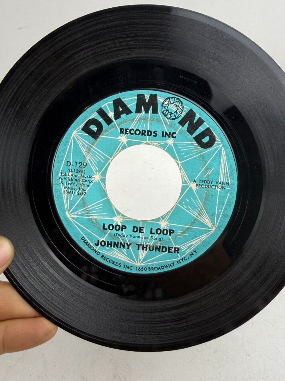 Johnny Thunder Loop De Loop /Don't Be Ashamed 7" 45 RPM Vinyl Diamond D-129 1962